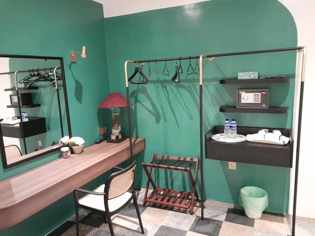 Kimberley Boutique Georgetown